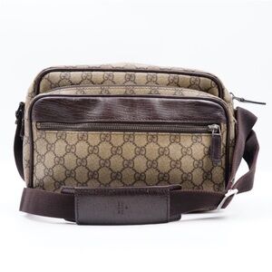 Gucci GG Supreme Canvas And Leather Camera Crossbody Bag